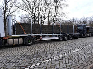 Überlängentransporte bis 18m - Auf dem Weg zum Kunden