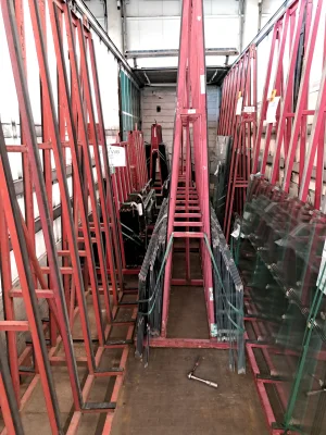 Glas-Transporte - gefüllter LKW